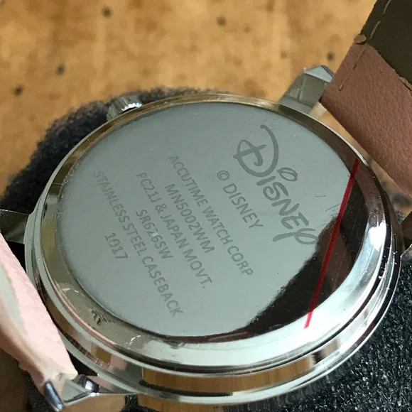 NWOT Two Disney Minnie Mouse Watches - Picture 7 of 9